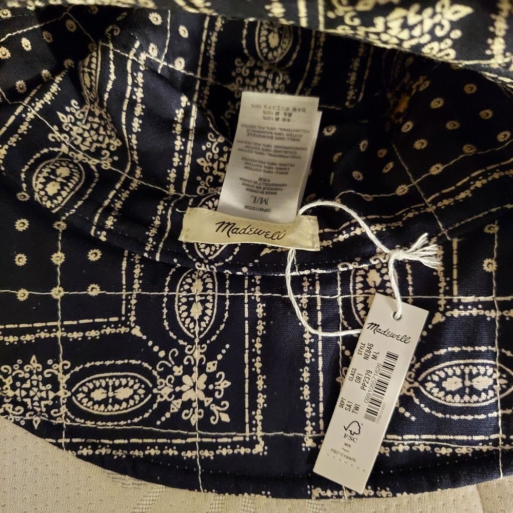 Reversible Quilted Bucket Hat - Picture 5 of 6